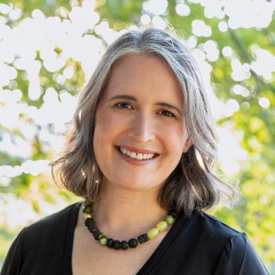 Photo of Lauren Taub Cohen, creator of Living Fully